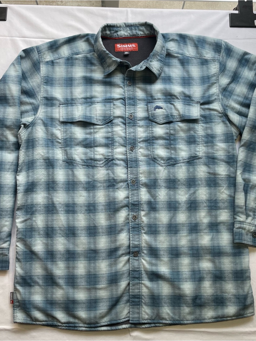 Simms Fishing Products Plaid Flannel Button Shirt Men’s XL Blue
